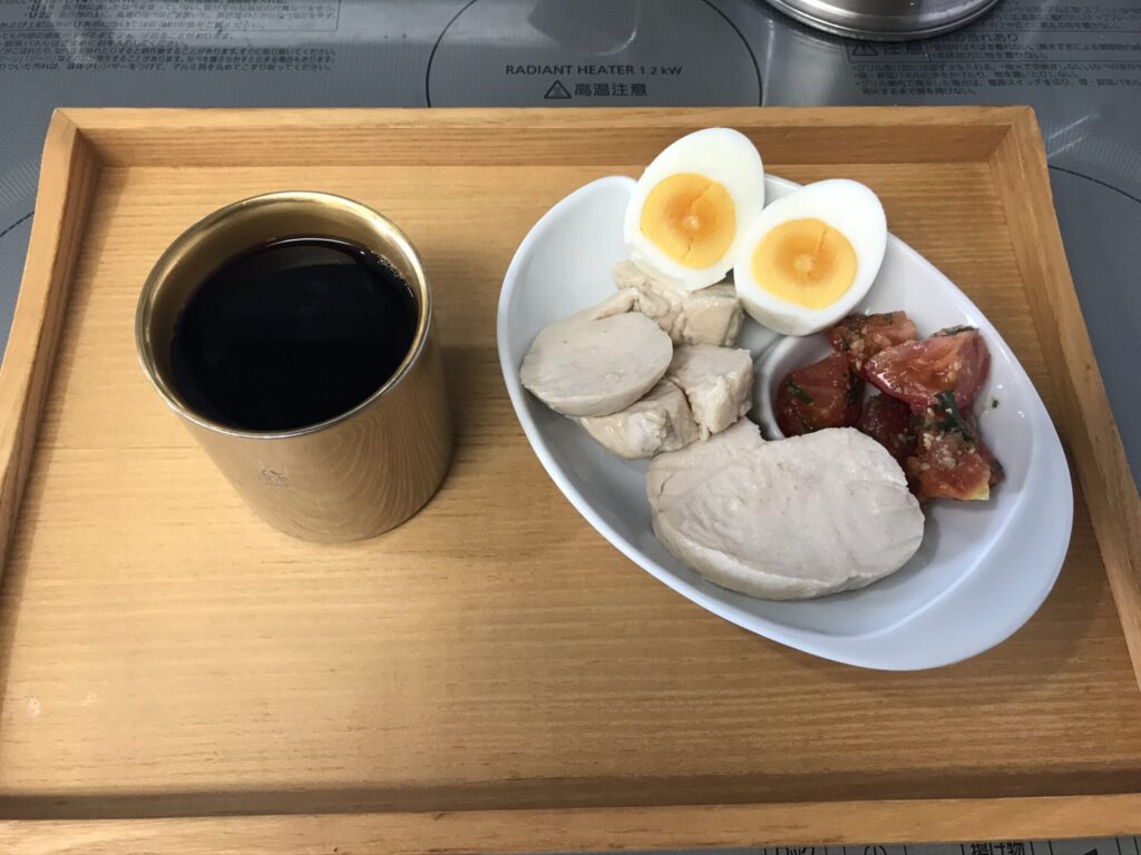 珈琲とあまりものの朝食
